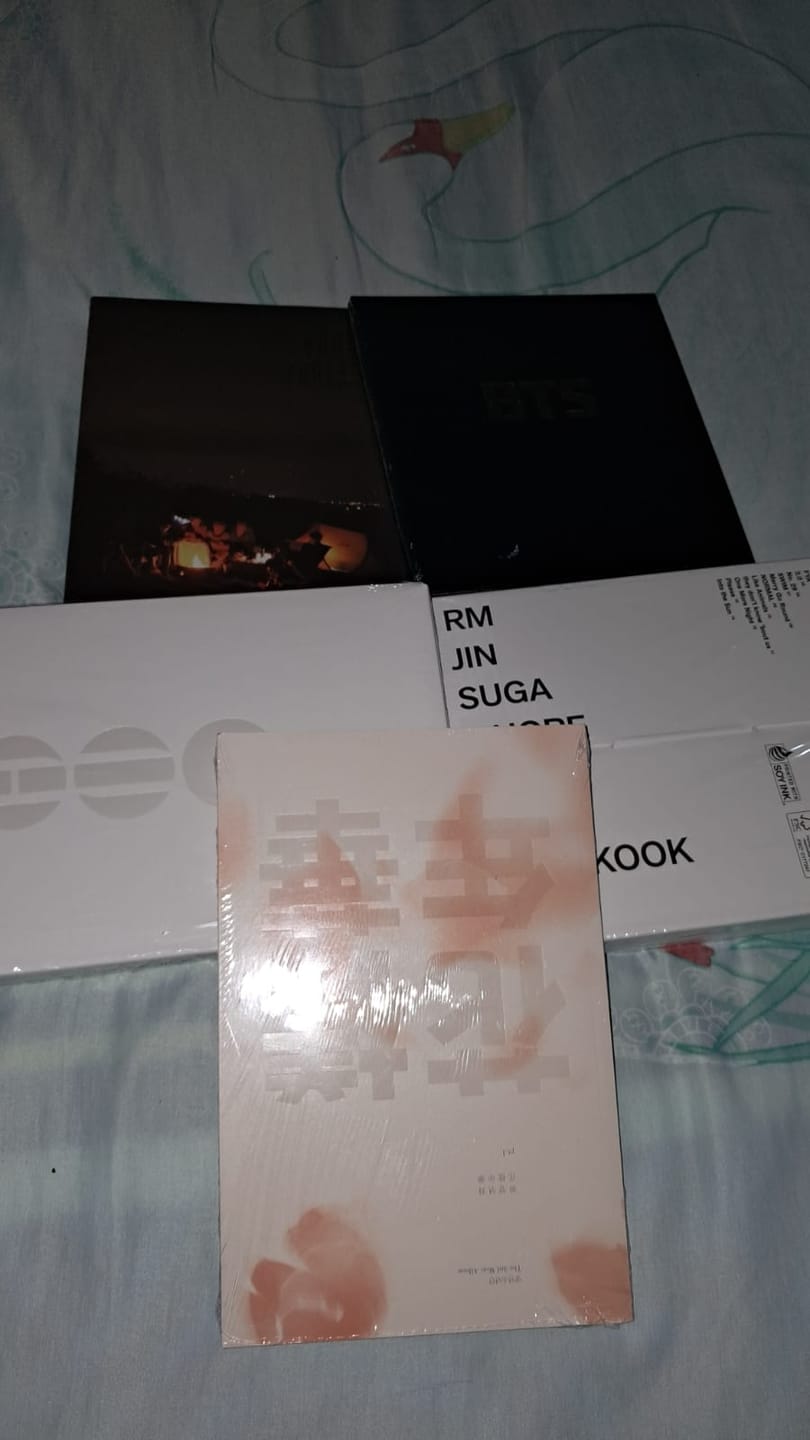 Customer photo review of BTS - 1ST SPECIAL ALBUM 화양연화 YOUNG FOREVER