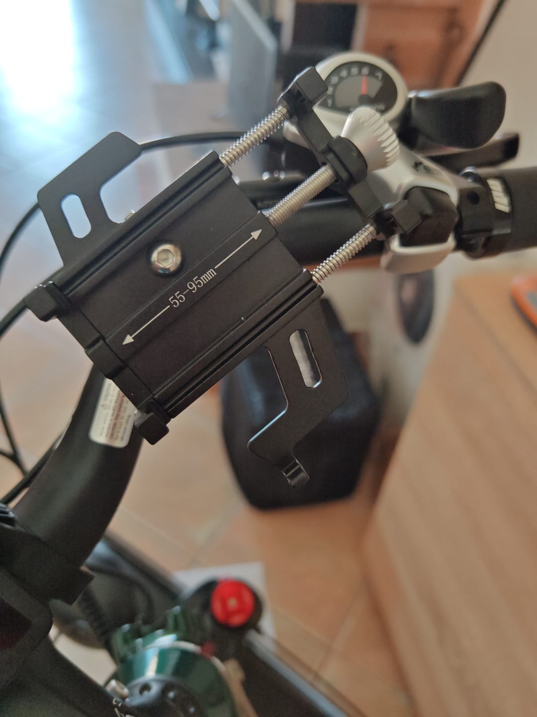 Customer photo review of Aluminum Alloy Bicycle Phone Holder