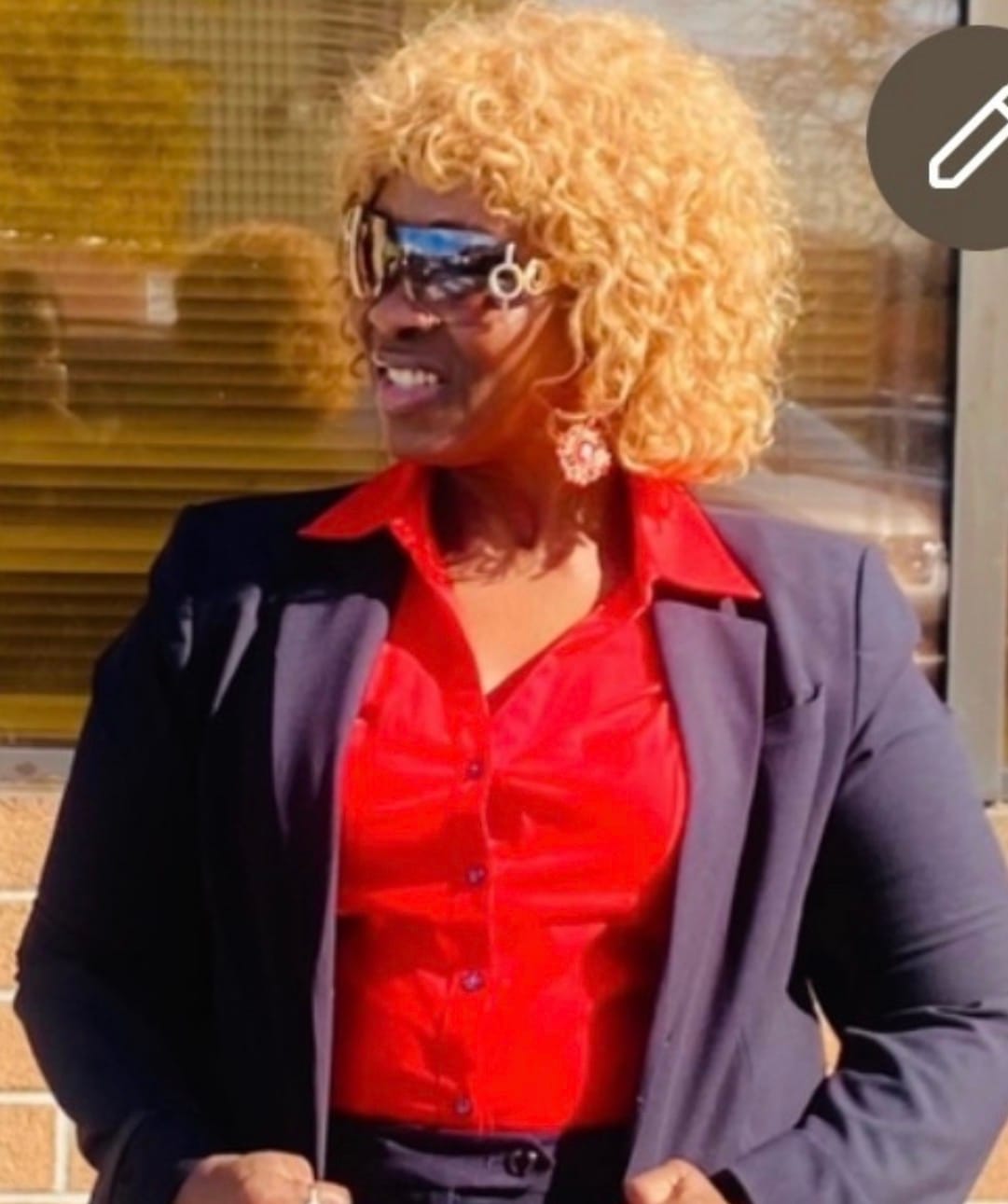 Customer photo review of Bobbi Boss 100% Human Hair Wig MH1228 WILMA