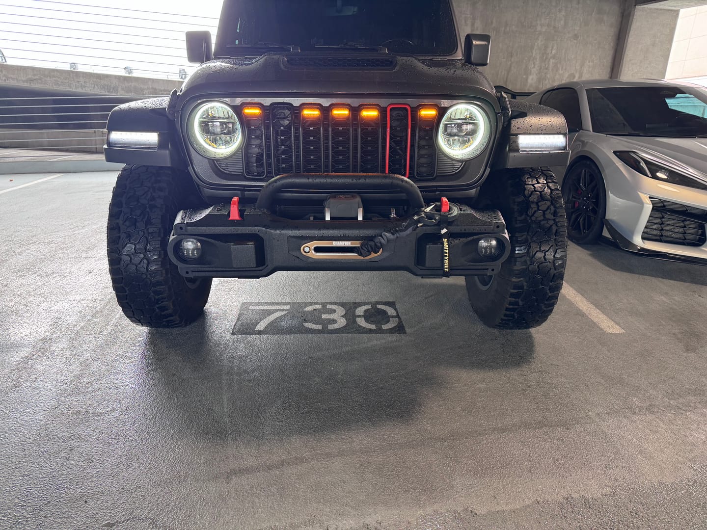 Customer photo review of Custom Painted Front Grille – Refreshed Style fits Wrangler JL/ GladiatorJT