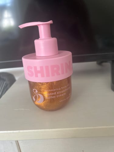 Customer photo review of Shimmering Body Oil Glazed Strawberry Butter Cream