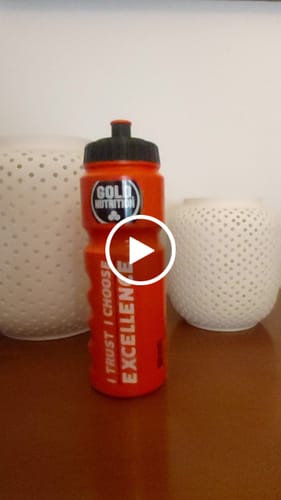 Customer video review of Bidon GoldNutrition 750ml