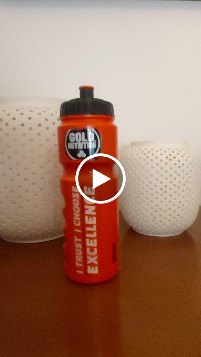 Customer video review of Bidon GoldNutrition 750ml