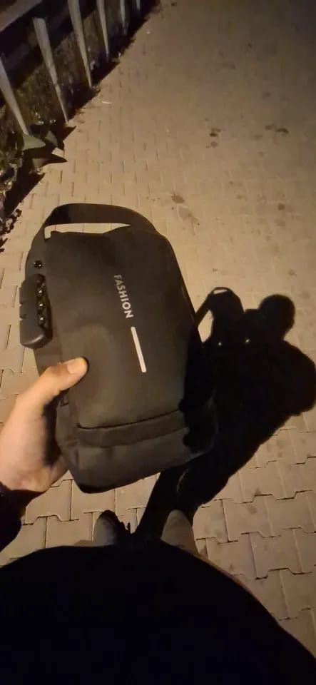 Customer photo review of SecureBag |  תיק צד מאובטח עם נעילה