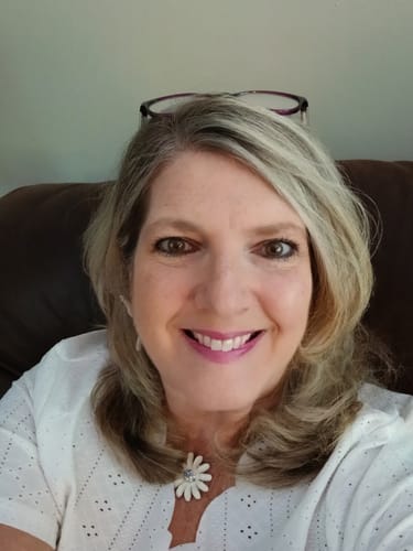 Customer photo review of Color Changing 4 in 1 Foundation
