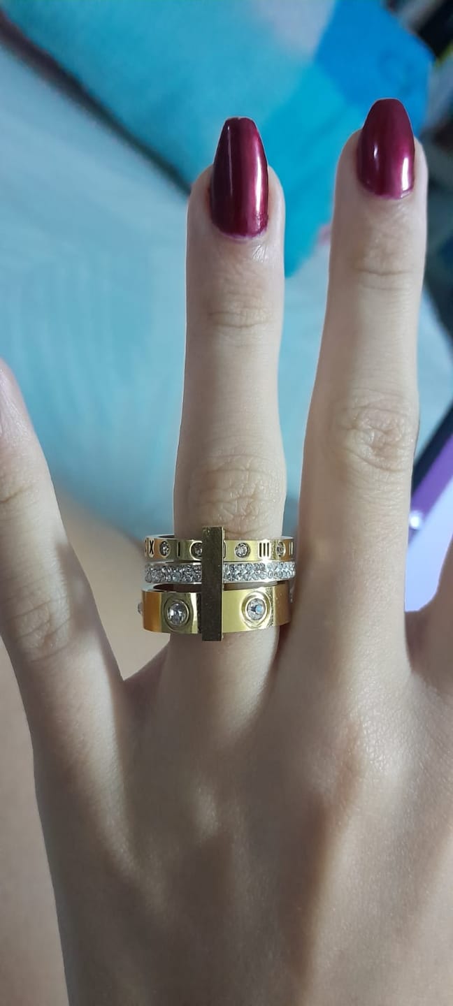 Customer photo review of Anel Triplo Glamour Banhado em Ouro 18k
