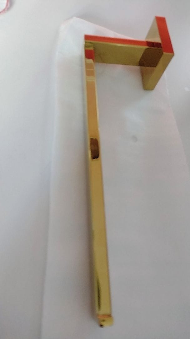Customer photo review of Porta Toalha Rosto Para Banheiro 26cm Aço Inoxidável