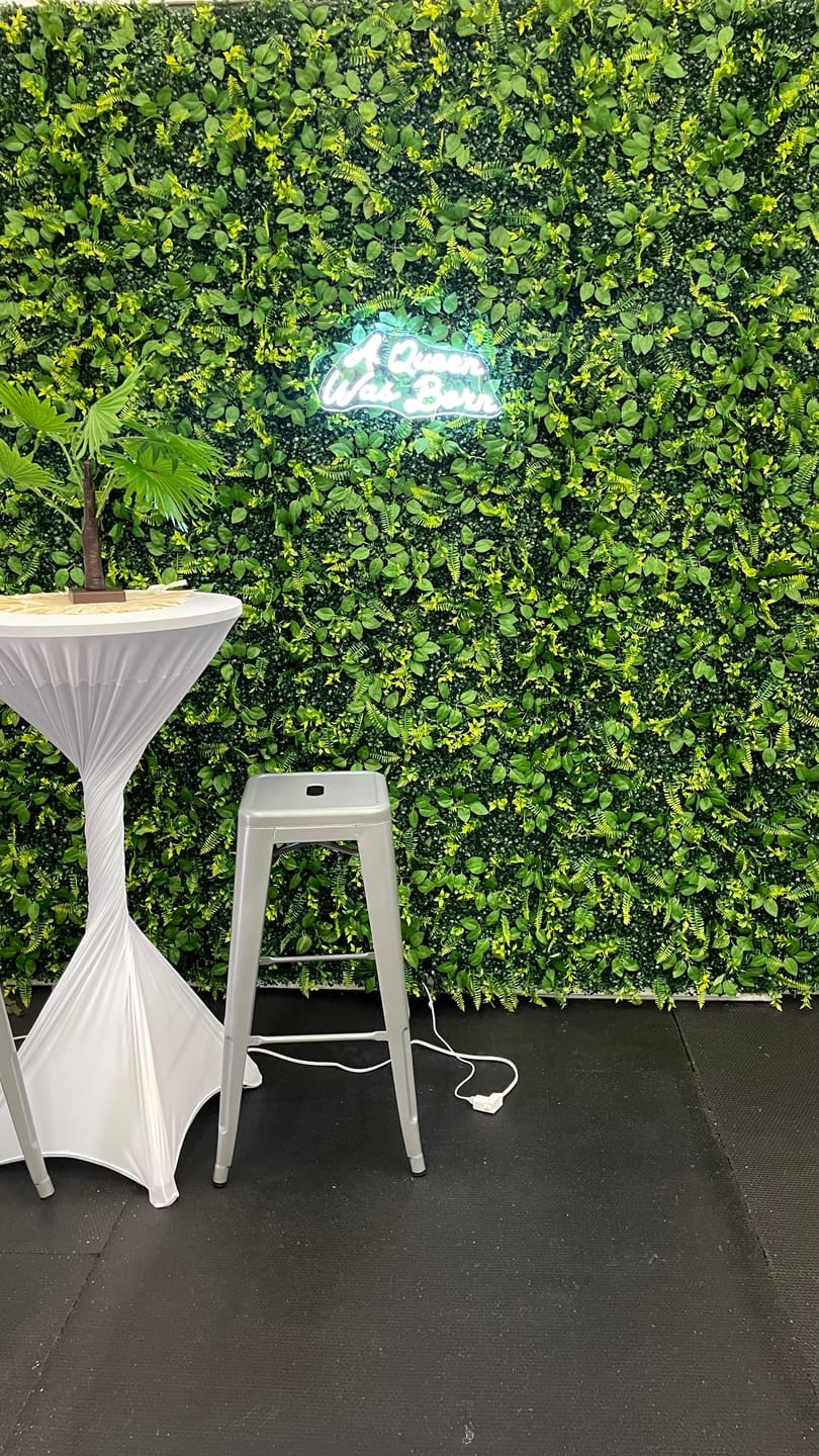 Customer photo review of 8*8ft Artificial Grass Wall Backdrop ALFWL151-Perfect for Weddings, Parties & Event Decor