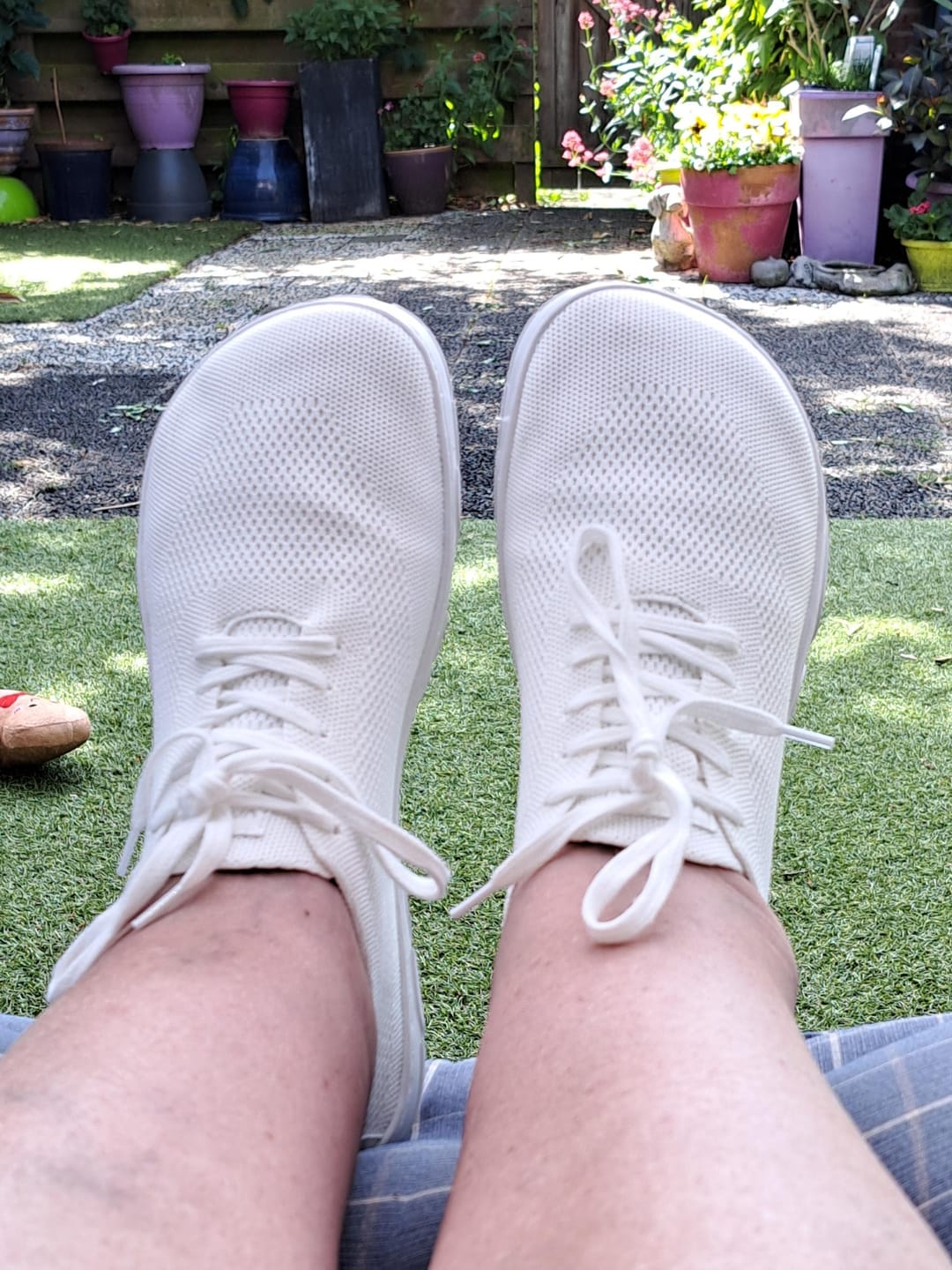 Customer photo review of Vaistoa Iloa | Knitted Barefoot Sneakers