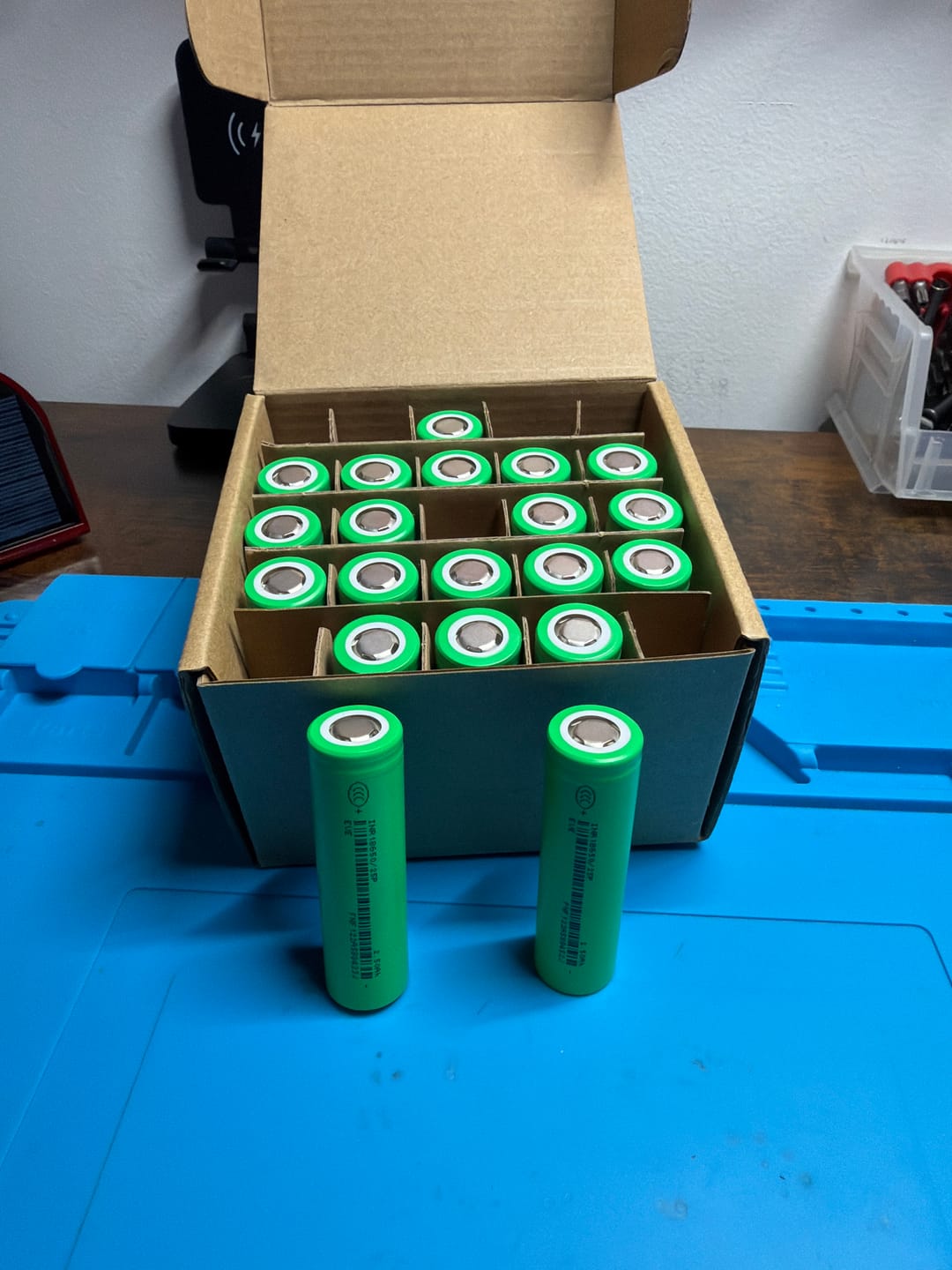 Customer photo review of EVE 25P 18650 2500mAh 20A Battery