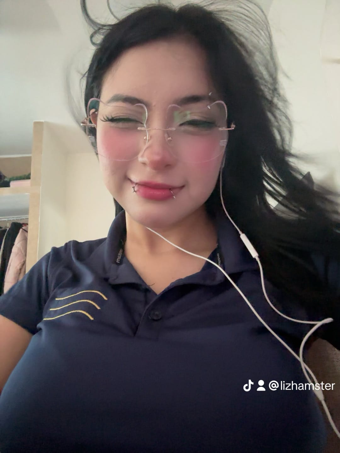Customer photo review of Sora Eyeglasses