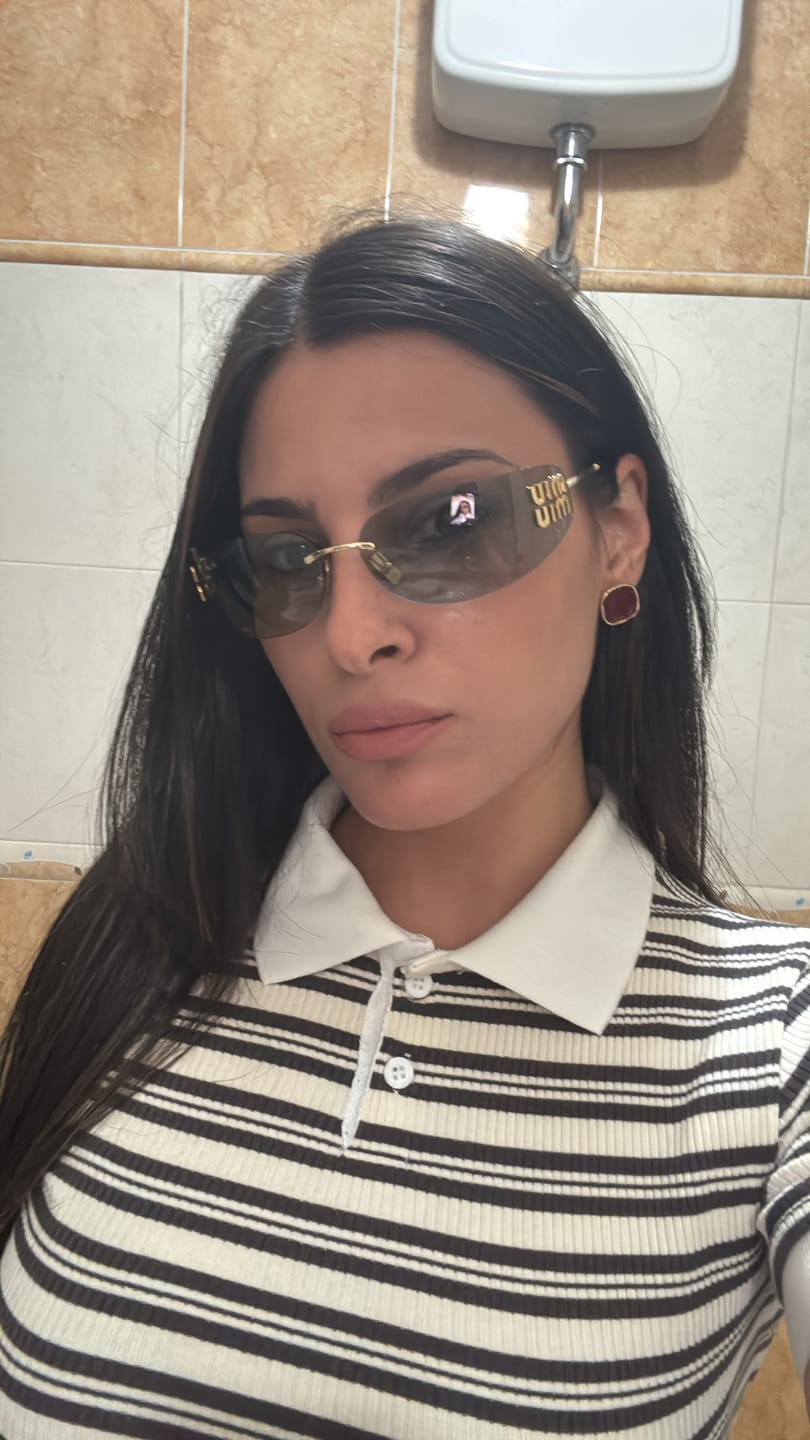 Customer photo review of MIU MIU - A51S OCCHIALI DA SOLE