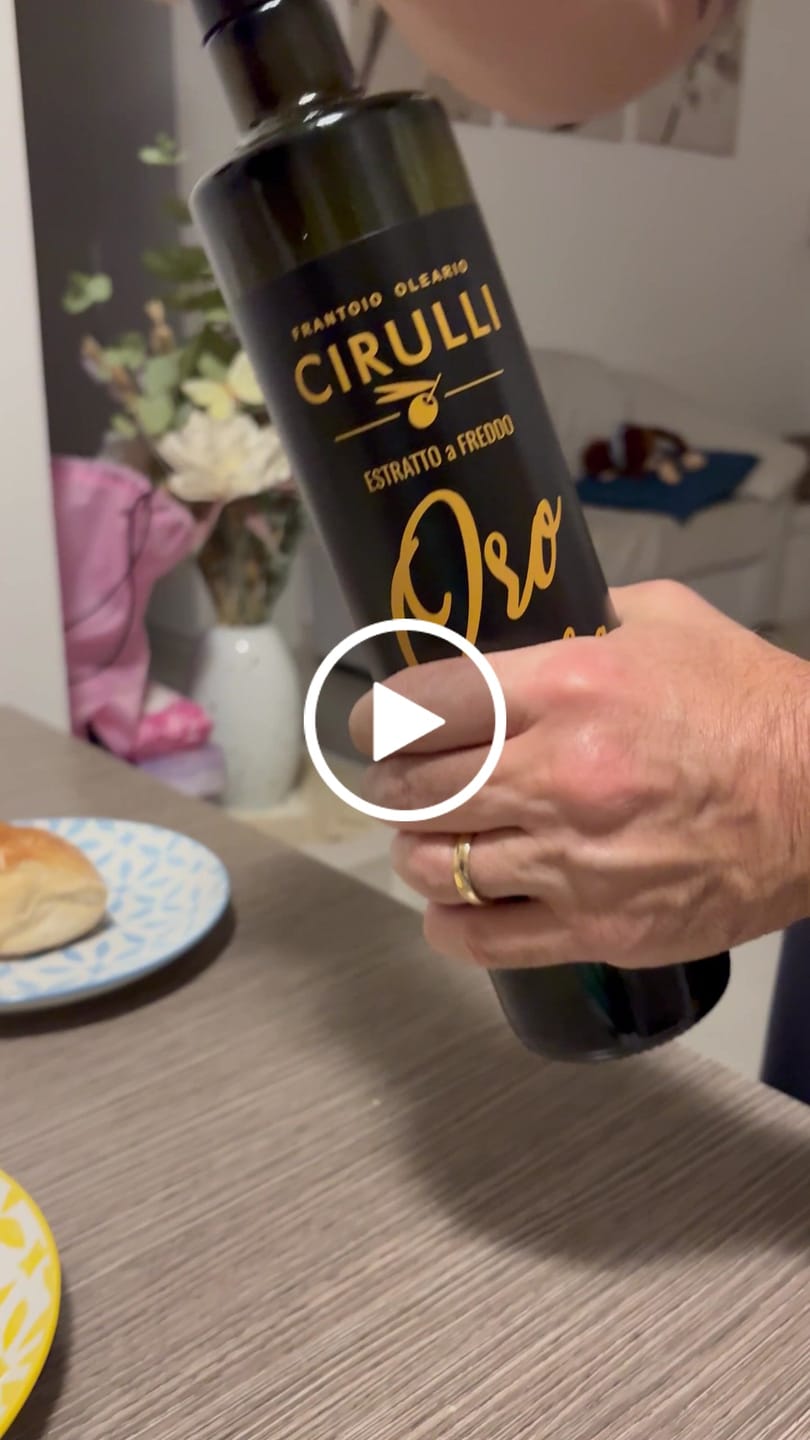 Customer video review of 6 bottiglie di olio extravergine di oliva • 6 X 750ml