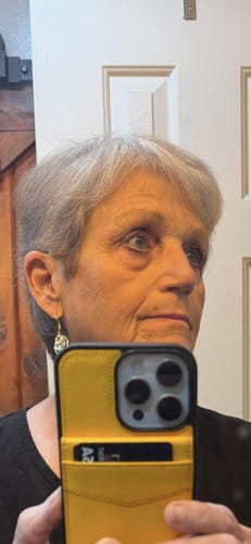 Customer photo review of Color Changing 4 in 1 Foundation