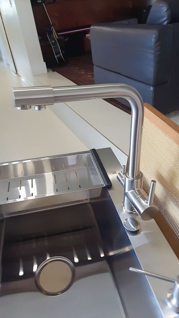 Customer photo review of Torneira Para Cozinha Gourmet Monocomando Com Filtro Royal Safira