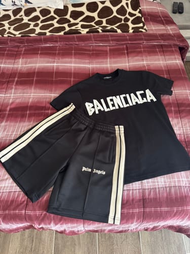 Recensione con foto di un cliente su Pantaloncino Palm Angels