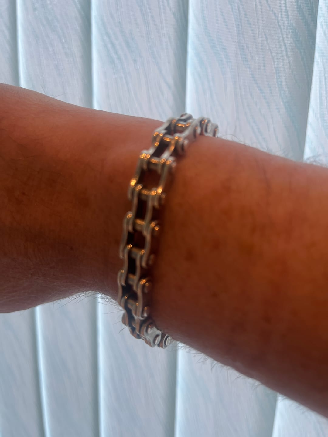 Customer photo review of Cycolinks Classic 925 Sterling Silver Bike Chain Bracelet 10mm