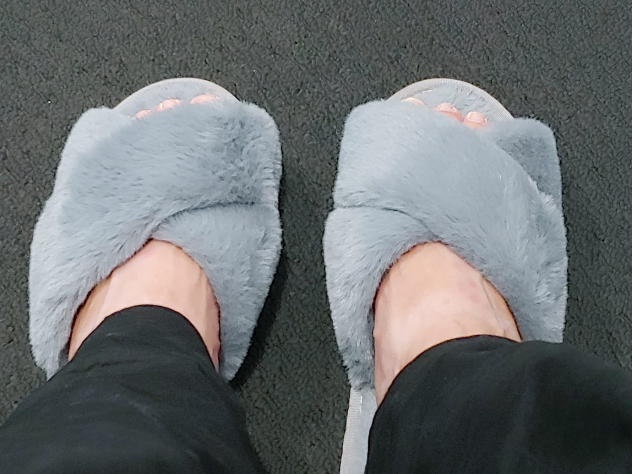 Customer photo review of Nordic Cozy Cross Band Slippers