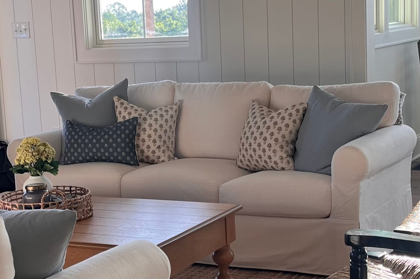 Customer photo review of Ari - 18" | 22" | 12x20"