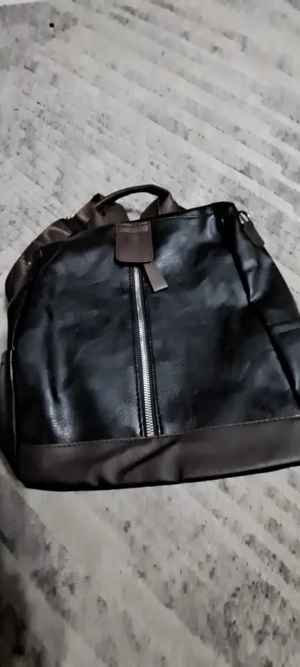 Customer photo review of Sac à Dos avec Compartiment Dorsal Antivol Femme