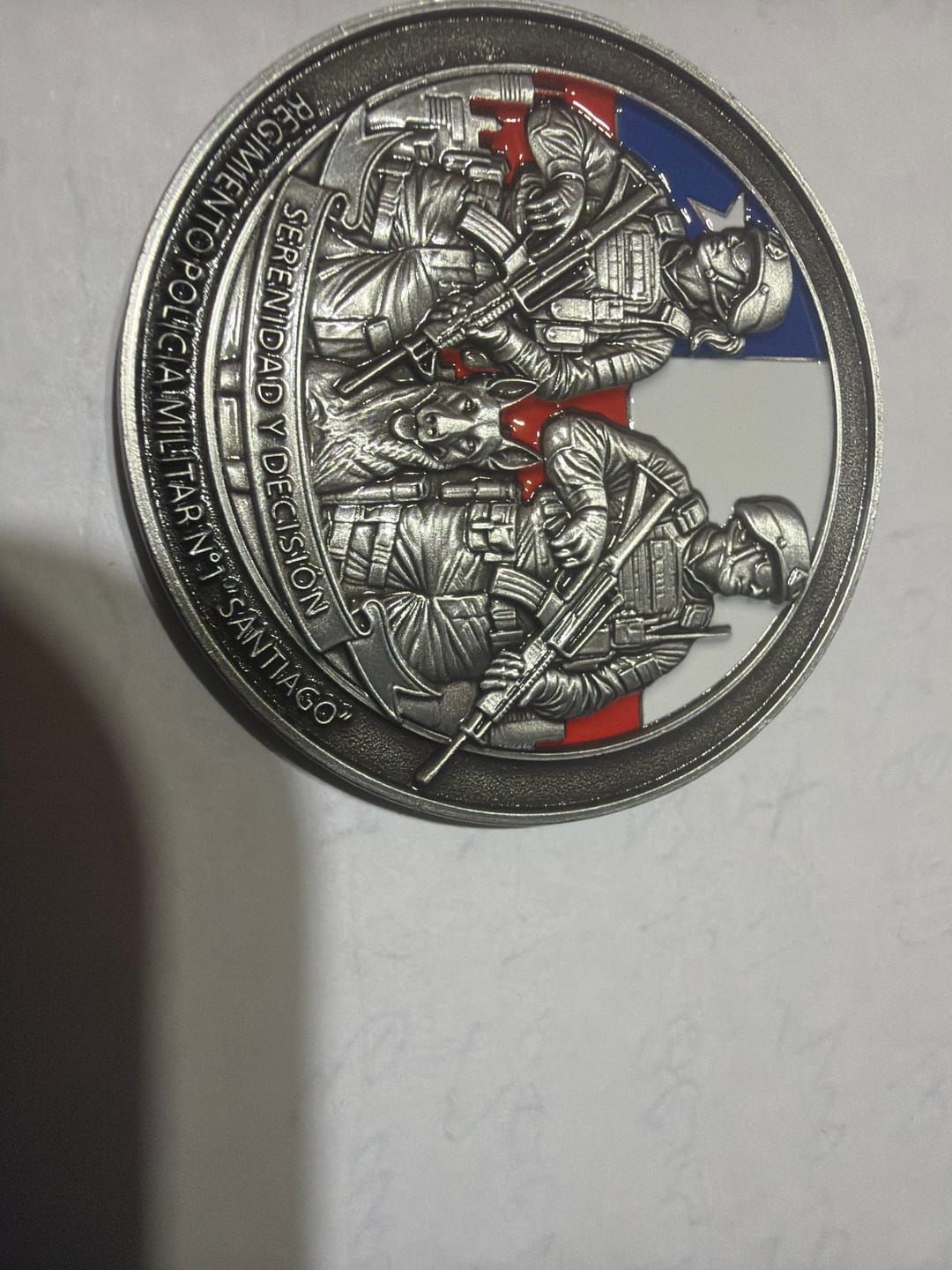 Customer photo review of Moneda Conmemorativa Regimiento Policía Militar N°1 “Santiago” – 50 mm | Edición Limitada