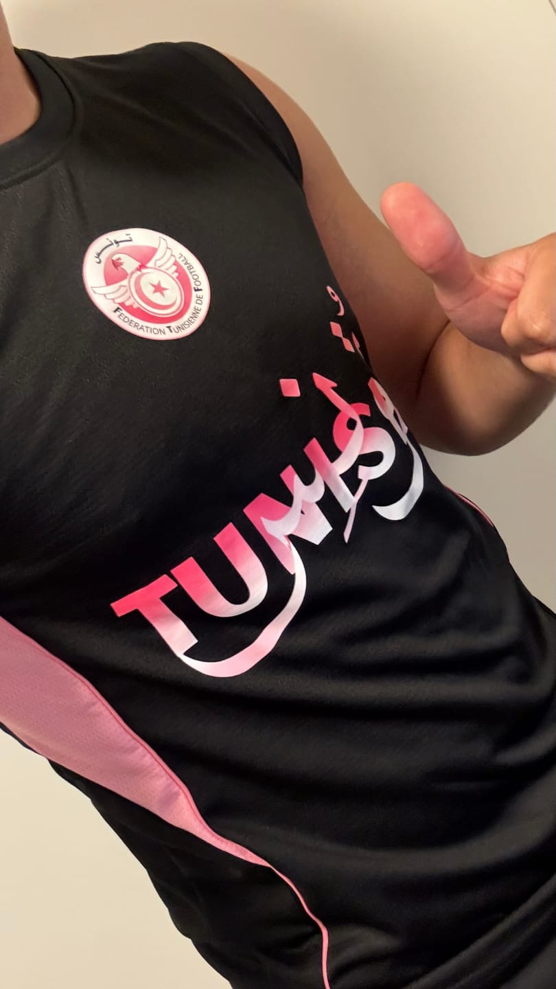 Customer photo review of Tunisia Night Rose