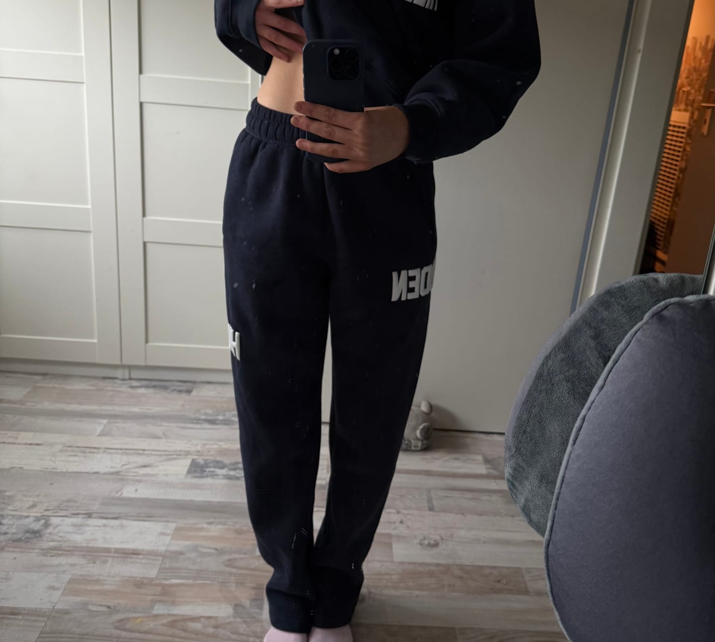 Customer photo review of GATED COMMUNITY STRAIGHT LEG SWEATPANTS NAVY