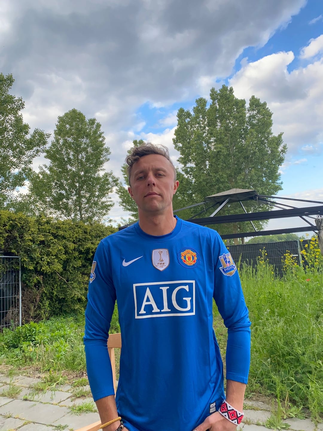 Customer photo review of Ji-Sung Park 2007-2008 Manchester United Retro Soccer Kit Football Jersey