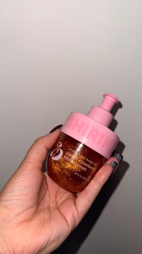 Customer photo review of Shimmering Body Oil Glazed Strawberry Butter Cream