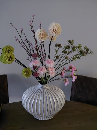 Customer photo review of Vaas Lorito Keramiek Wit Creme 35x21x30cm