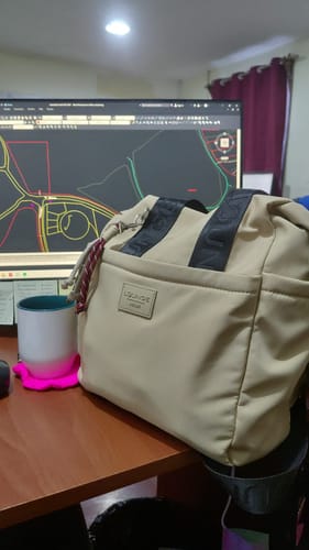 Reseña con foto de un cliente sobre Mochila Llavero Street