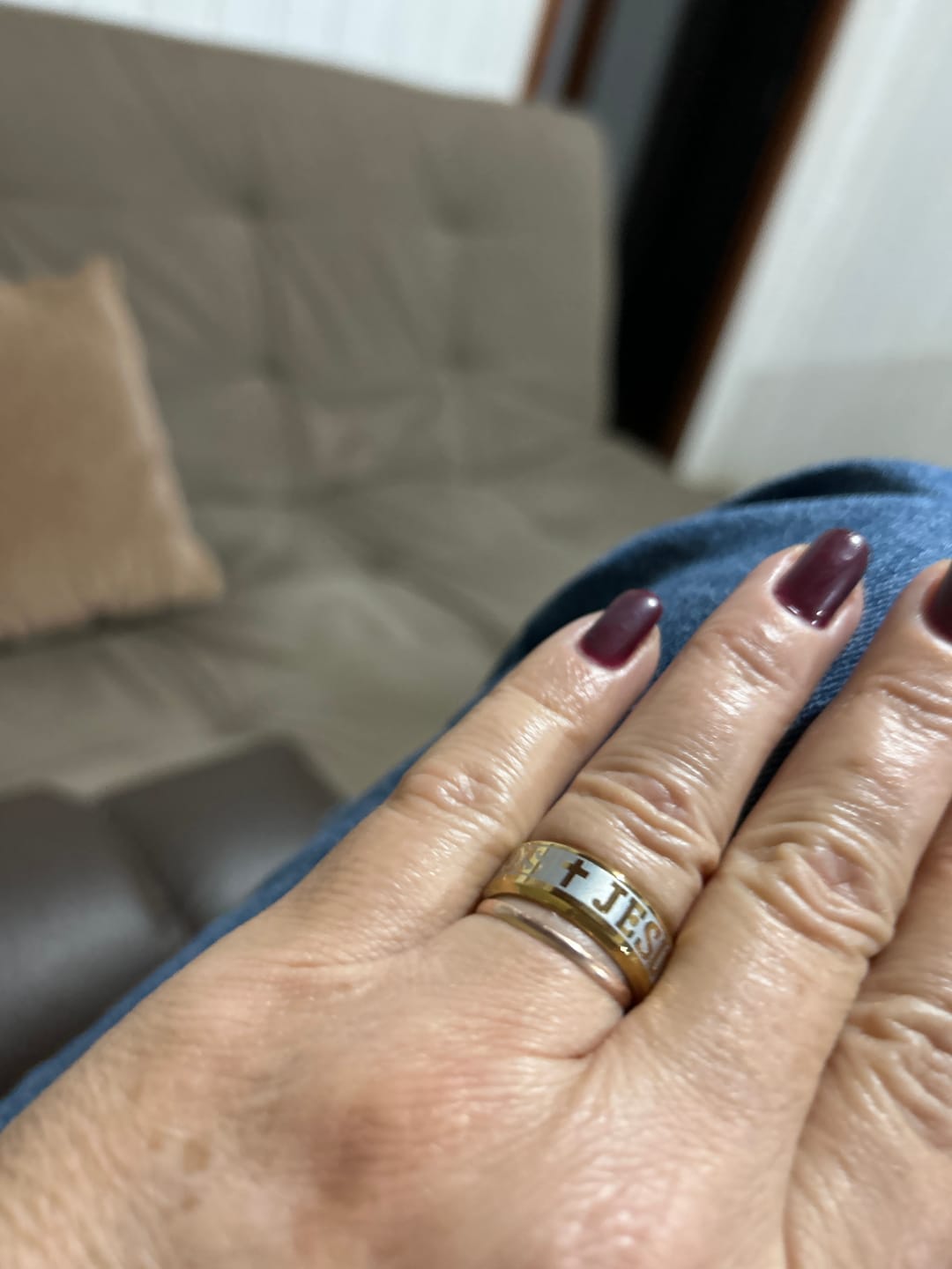 Customer photo review of Anel Cristão de Jesus - Ouro