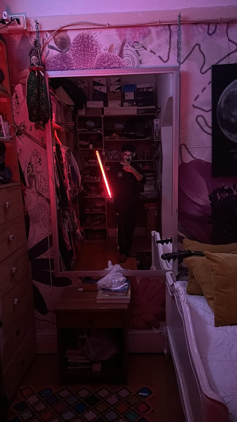 Customer photo review of Carbonized Lightsaber - Se puede hacer doble (Exclusivo)