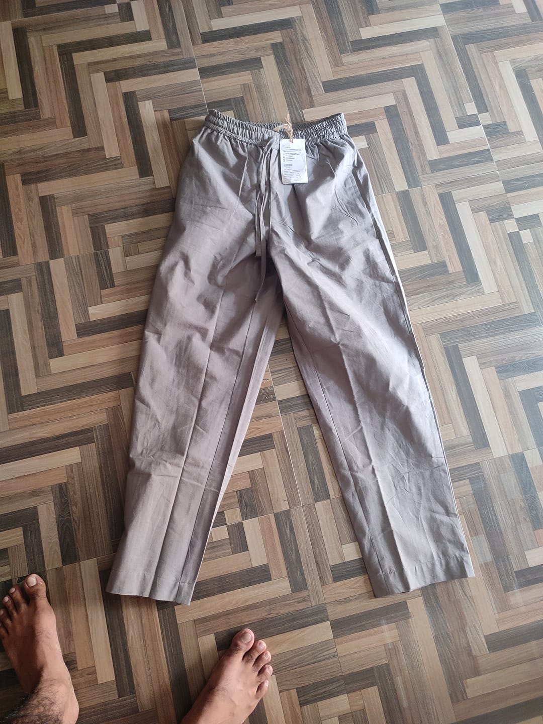 Customer photo review of Men Grey Cotton Pant