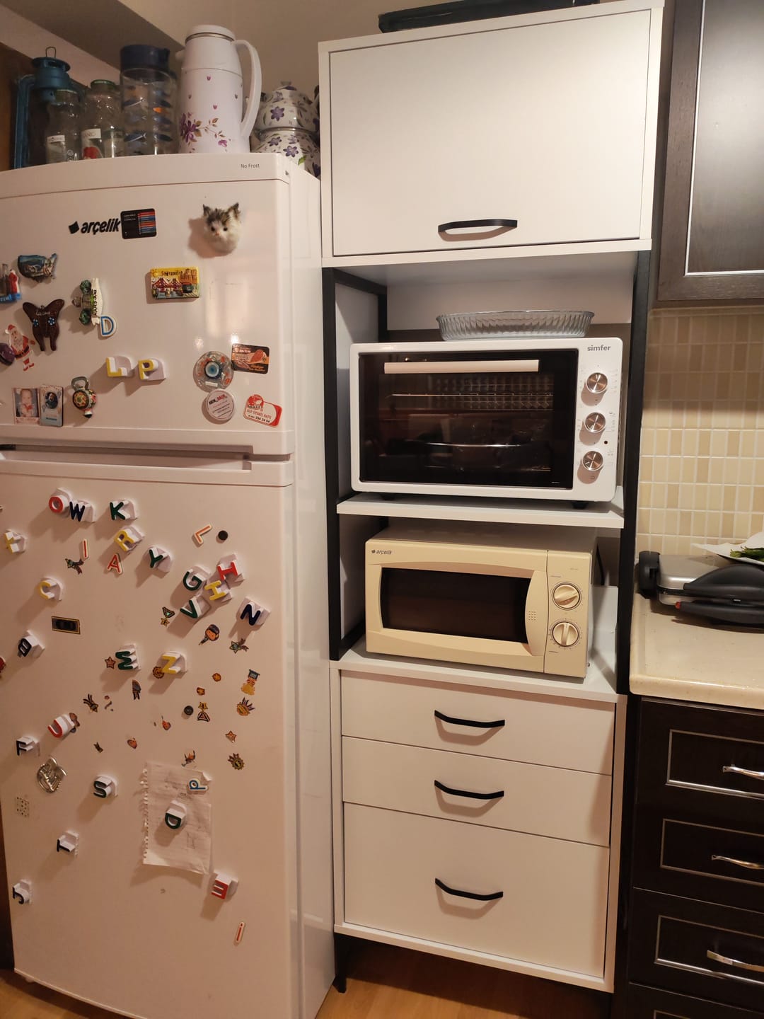 Customer photo review of Rani JE135 Çok Amaçlı Dolap 1 Kapaklı 3 Çekmeceli Kiler Mutfak Dolabı Beyaz