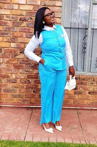 Customer photo review of Vietnamese Super Double Drawn Bone Straight 2x6 Closure 12" Natural Black Bob Wig