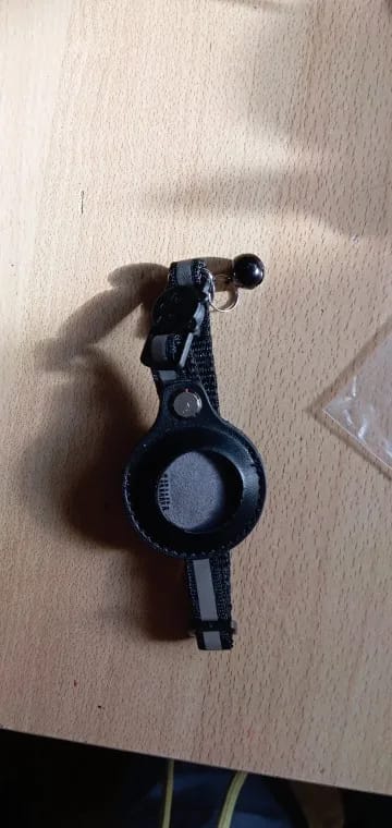 Customer photo review of Cat AirTag Holder Collar Breakaway Reflective Strips Adjustable Kitten Collar Waterproof Cat Bell Collar Pet Air Tag Case collar
