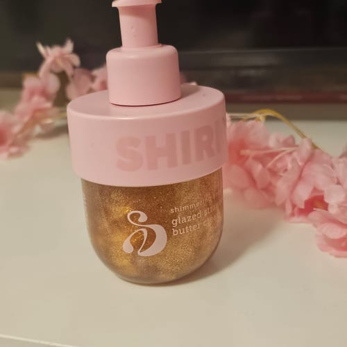 Customer photo review of Shimmering Body Oil Glazed Strawberry Butter Cream