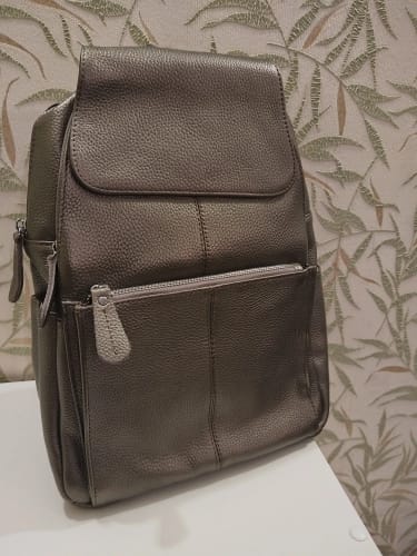 Customer photo review of Zency Women's Genuine Leather Backpack – Premium Travel & Laptop Bag