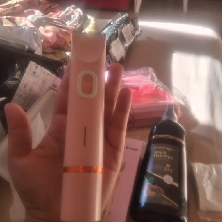 Customer photo review of SANUVIA - Depiladora Íntima 2 en 1