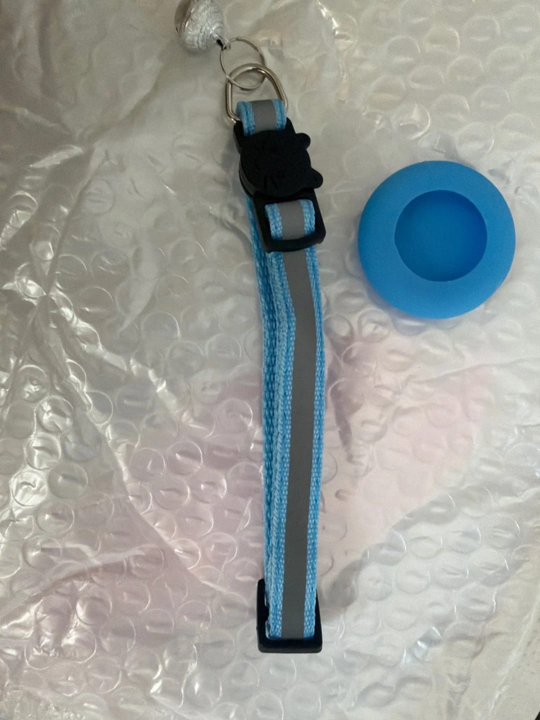Customer photo review of Cat AirTag Holder Collar Breakaway Reflective Strips Adjustable Kitten Collar Waterproof Cat Bell Collar Pet Air Tag Case collar