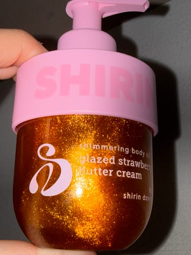 Customer photo review of Shimmering Body Oil Glazed Strawberry Butter Cream