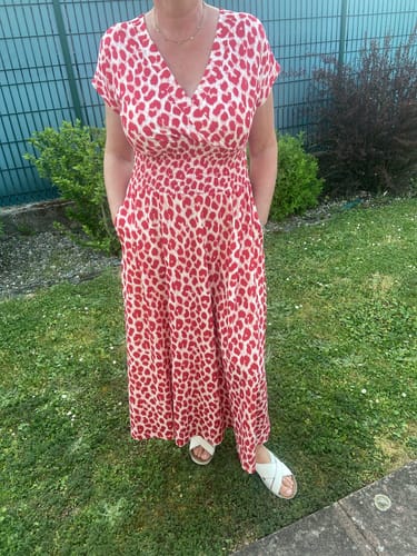 Customer photo review of Elegant Leopard Print V-Neck Dress