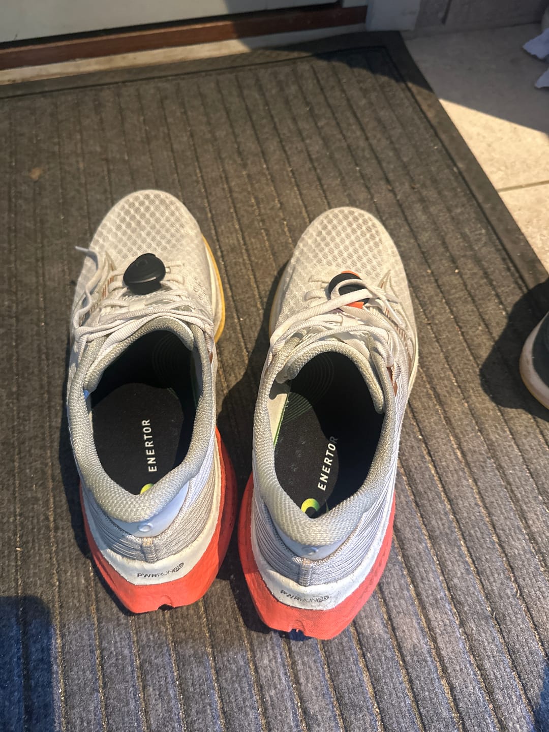 Customer photo review of Running