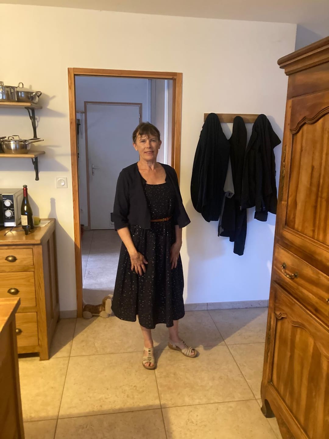 Customer photo review of Robe Solène - double gaze de coton bleu nuit plumetis dorés