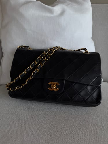 Customer photo review of Medium Classic Flap