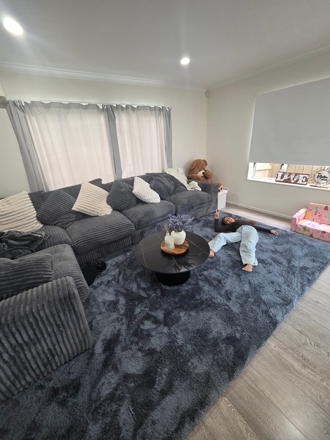 Customer photo review of Deluxe Shaggy Relax Mat - 35mm Memory Foam Base