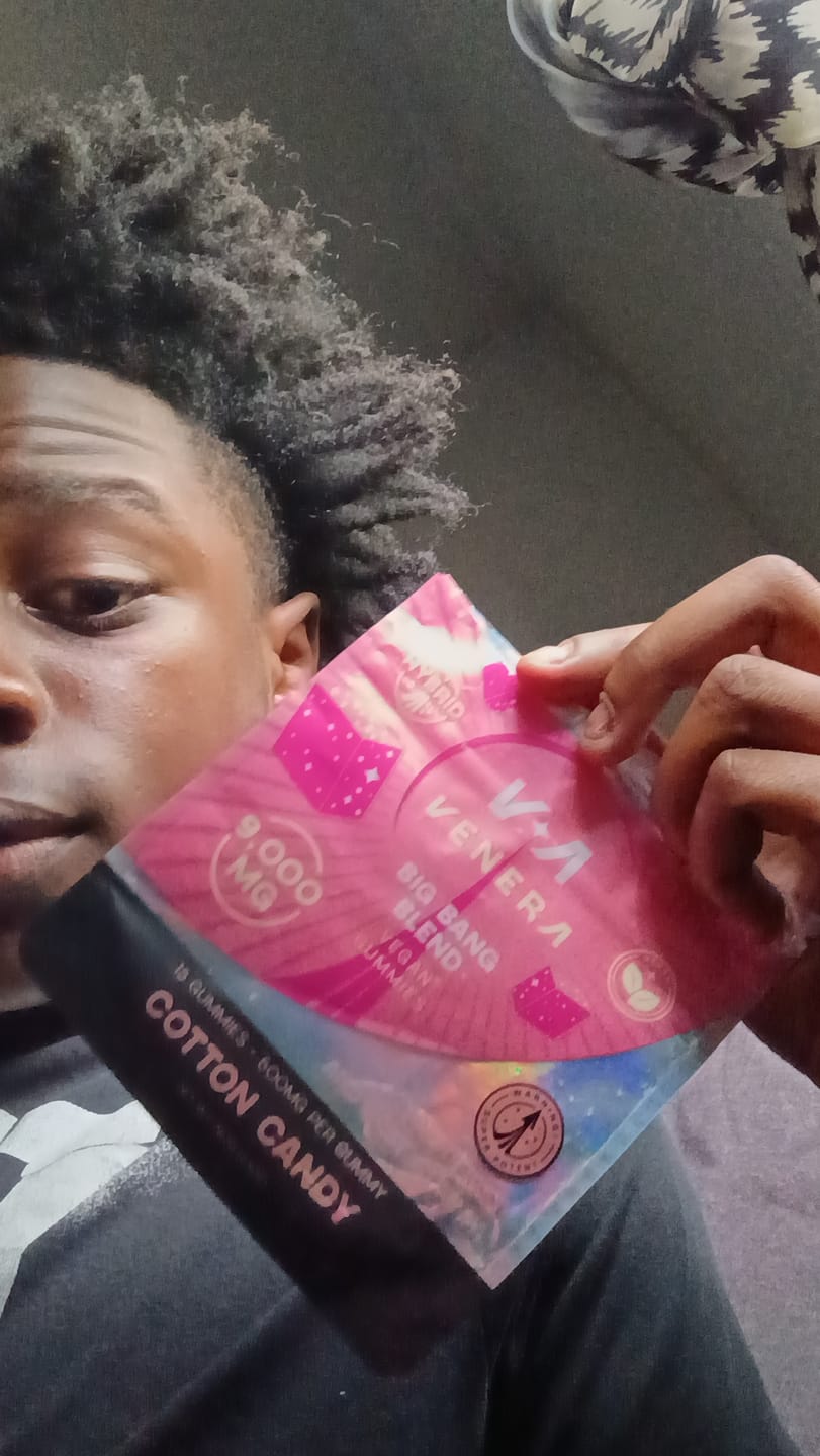 Customer photo review of D9 THCP + THCA Gummies (9,000 MG)