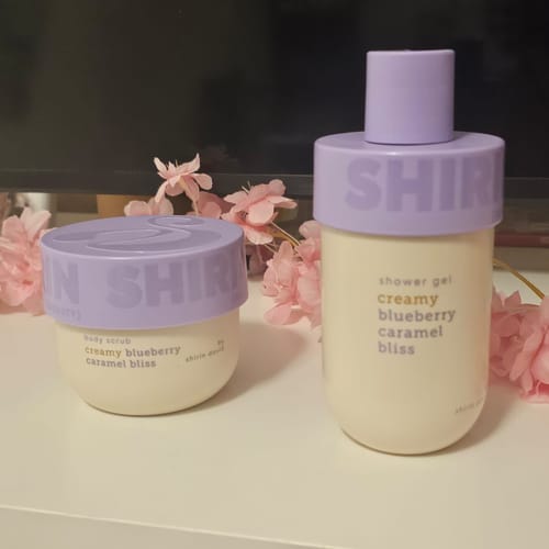 Customer photo review of Shower Gel Creamy Blueberry Caramel Bliss