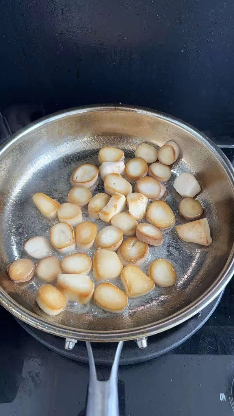 Customer photo review of Pure Titanium Pro Hammered Pan